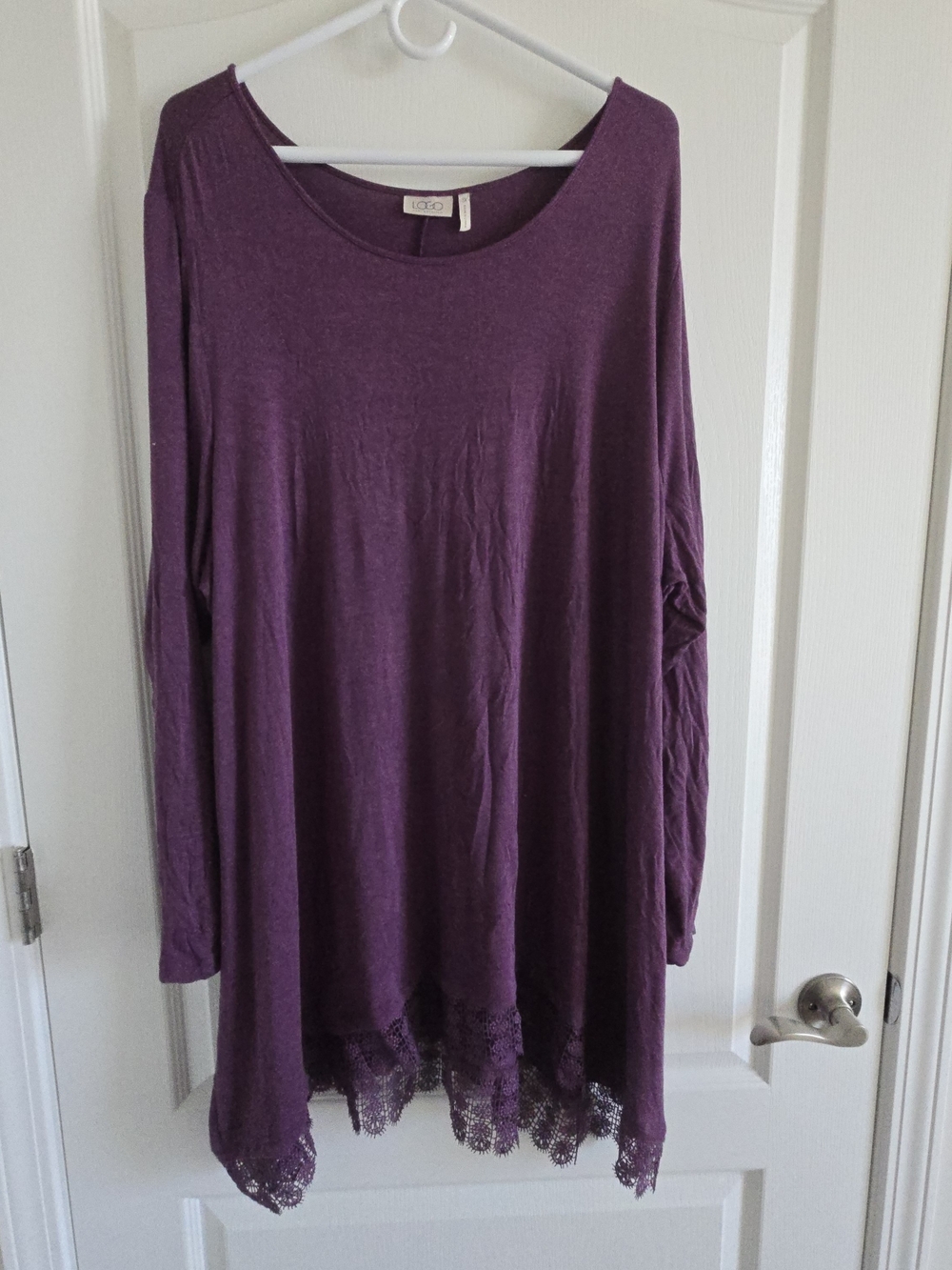 LOGO by Lori Goldstein Plum Crewneck Long Sleeve Top